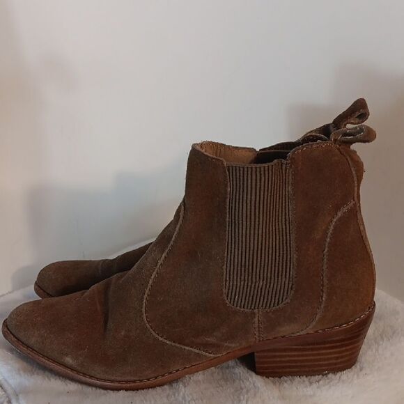 Chelsea Brown Suede Ankle Boots - Picture 1 of 6